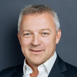Darren C.